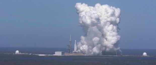 Dünyanın en güçlü roketi test edildi