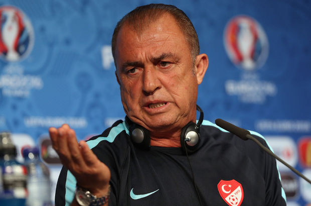 Fatih Terim, tercümana sinirlendi!