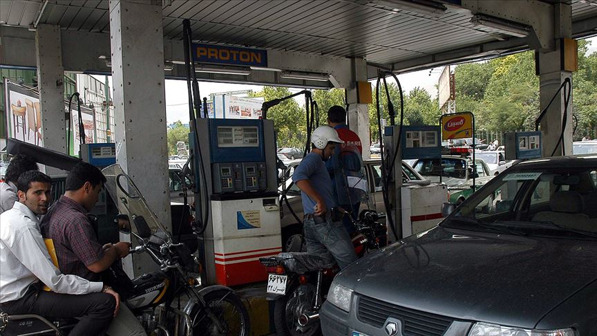 İran da benzine rekor zam