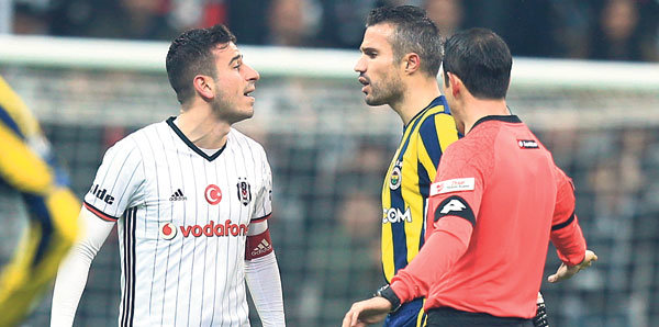 Özyakup tan Van Persie ye gönderme