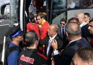 Terim İngiliz Polisle Tartıştı