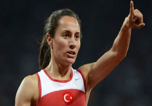 Aslı Çakır Alptekin e 8 yıl men