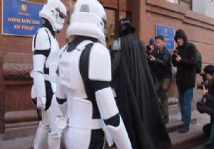 Bakanlıkta  Star Wars  İşgali