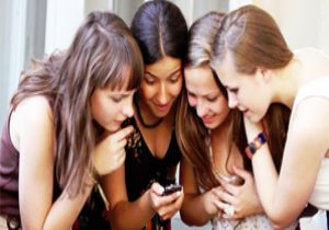 Gençler Facebook`tan Sıkıldı!