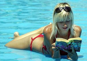 Antalya’da Turistlerin İçkisine İlaç Atılıyor 