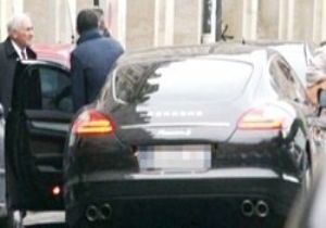 Porsche’ye Bindi Sosyalistlik Öldü