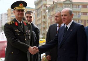 Başbuğ a Bir Destek de Bahçeli den: