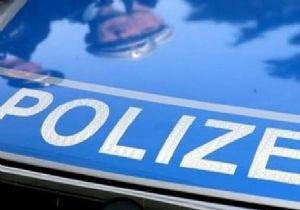 Alman Polisinden İslamcılara Baskın
