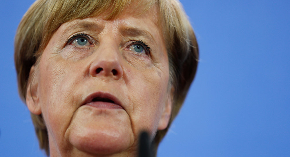 Merkel den Türkiye açıklaması