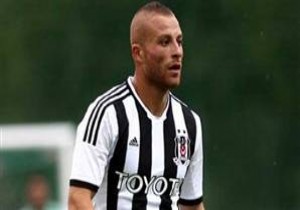 Beşiktaş ta Gökhan Töre, silahla yaralandı