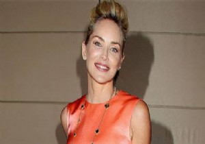 Şok Haber! Sharon Stone Hastaneye Kaldırıldı