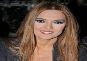 Demet Akalın alay konusu oldu!