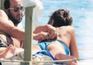 Asena`ya Aşk Güneşi Çarptı
