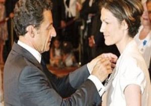 Sarkozy den Gıdaya Günde 10 Bin Euro