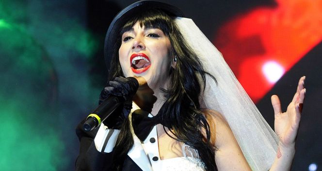 Hande Yener in acı günü!