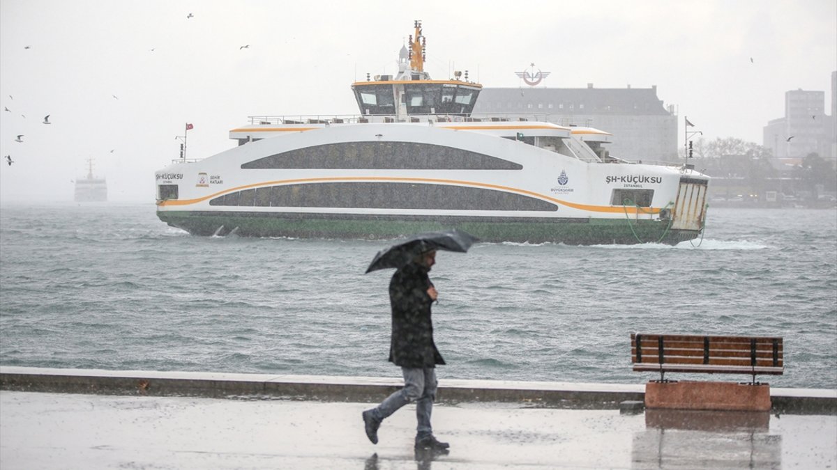 İstanbul da bazı vapur hatları iptal edildi