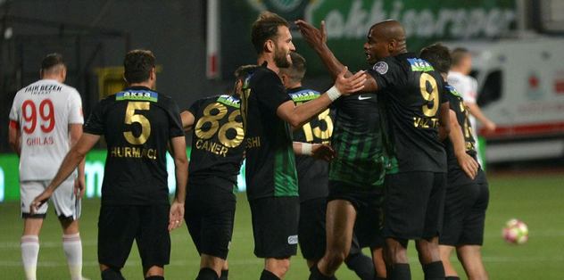 Akhisar dan yarım düzine gol