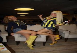 Esra ve Ceyda dan Fenerbahçe ye Prim Sözü!