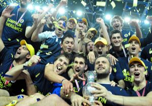 Fenerbahçe de Taraftar Depremi 