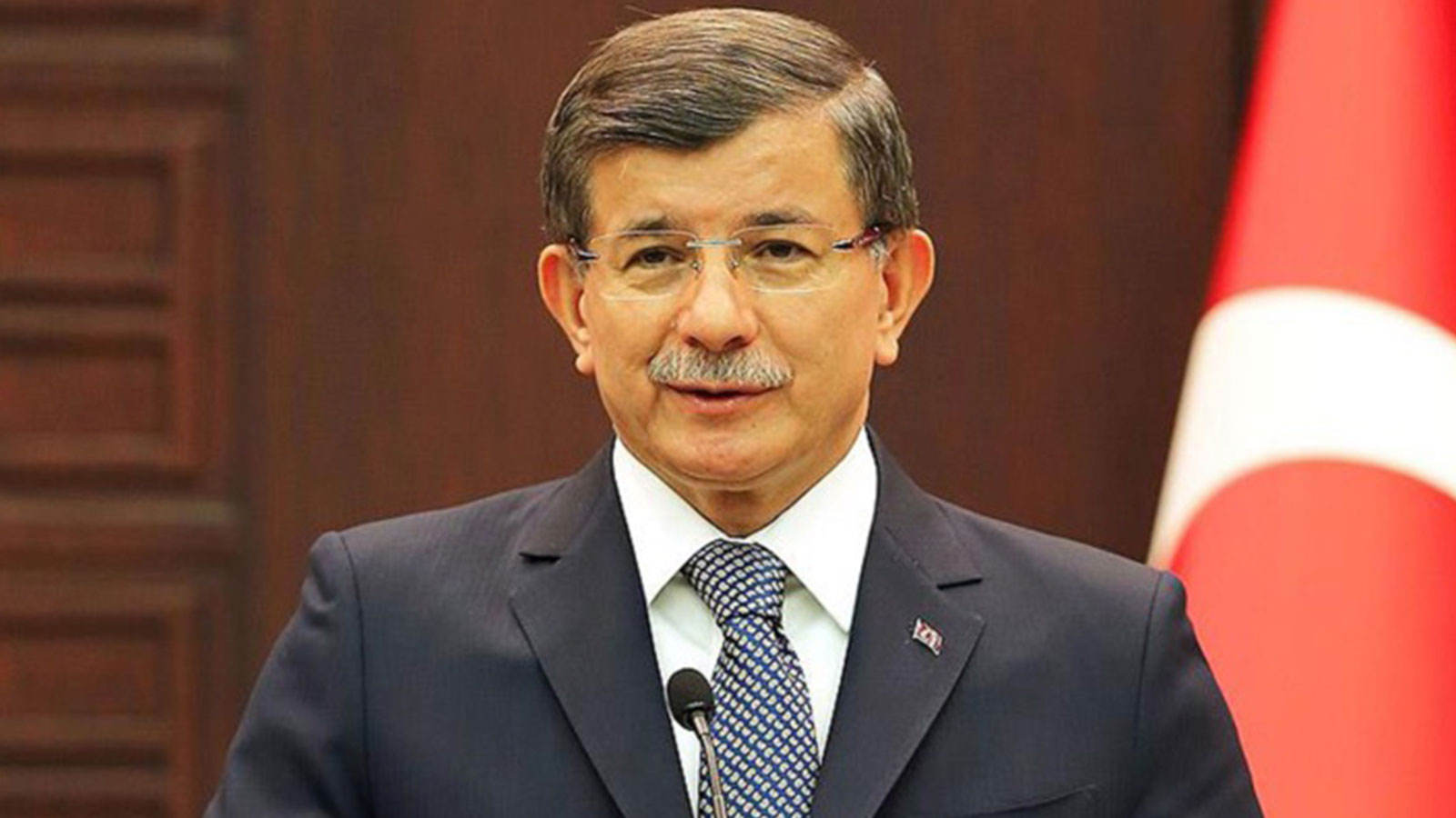 Davutoğlu dan Öğretmenler Günü mesajı