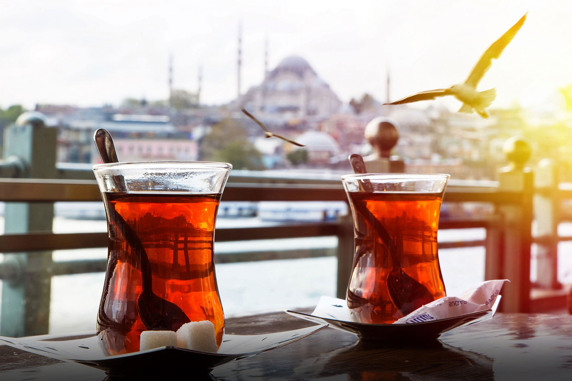 Bu bardaklardan çay içenler dikkat! Zararlı madde üretiyorlar