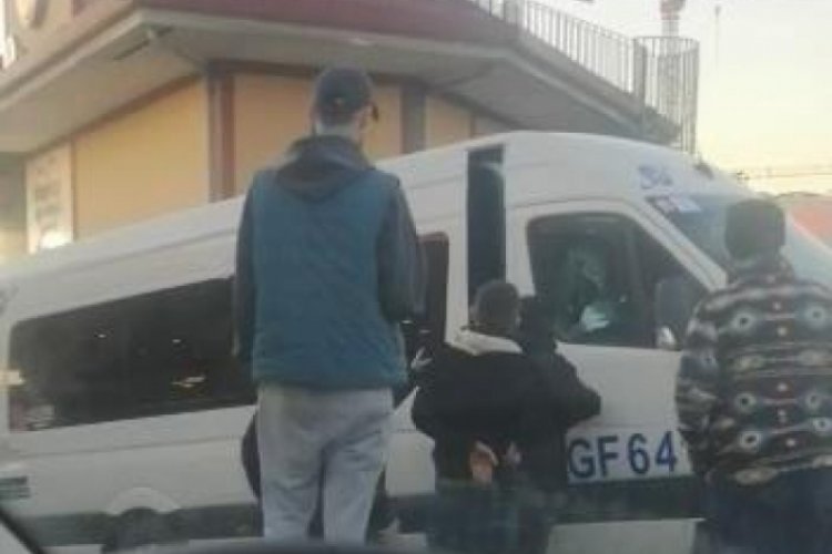 Okul servisine beyzbol sopalı saldırı