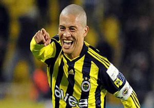 Alex futbola farklı projelerle dönecek!