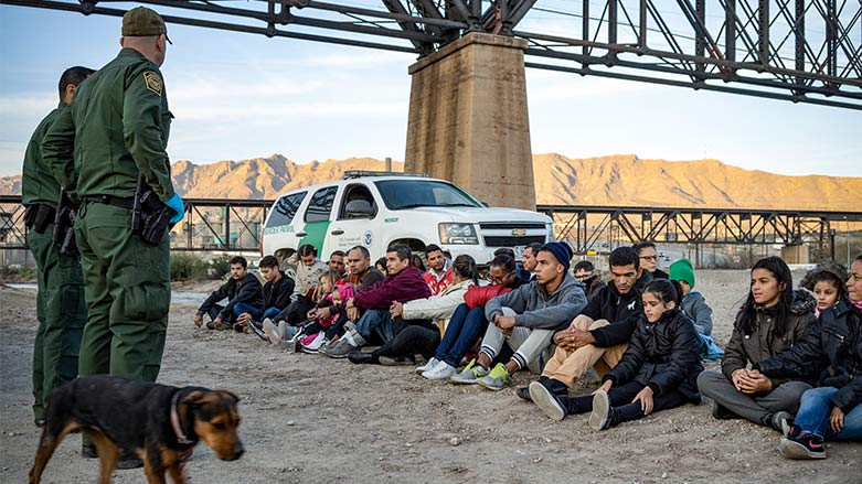 ABD göçü önlemek için sınıra asker yığıyor