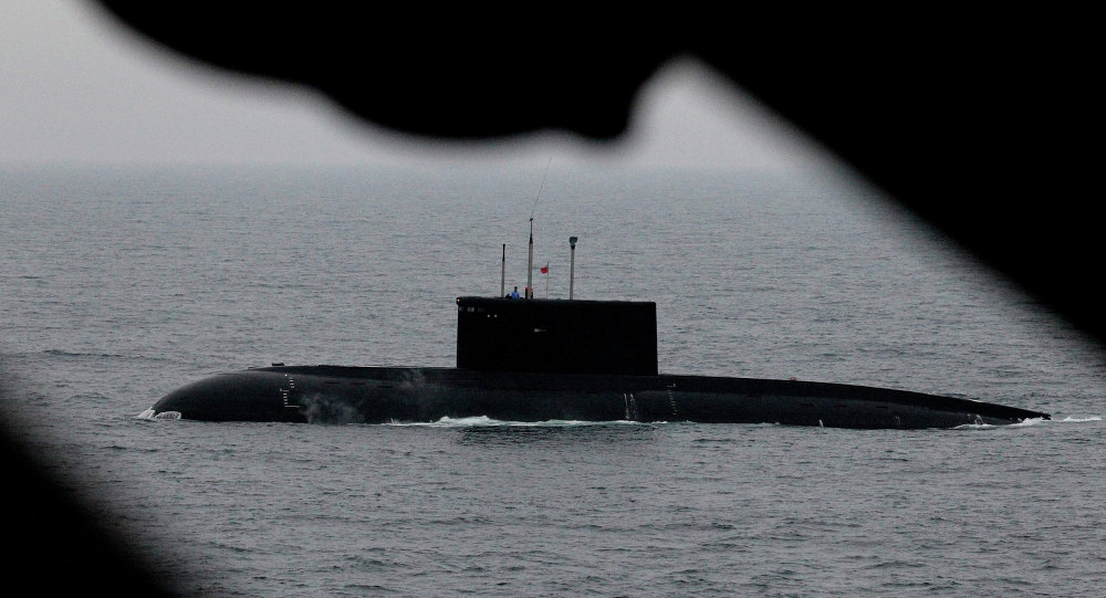 Çin, ABD nin denizaltısına el koydu!