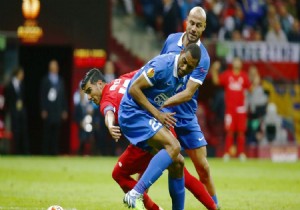 Galatasaray, stoper transferinde geri adım attı!