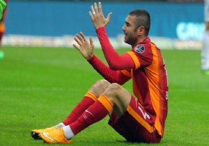 Burak Yılmaz sadece 3 dk oyunda kalabildi!