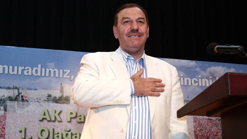 Necmi Kadıoğlu, milletvekilliği adaylığından çekildi