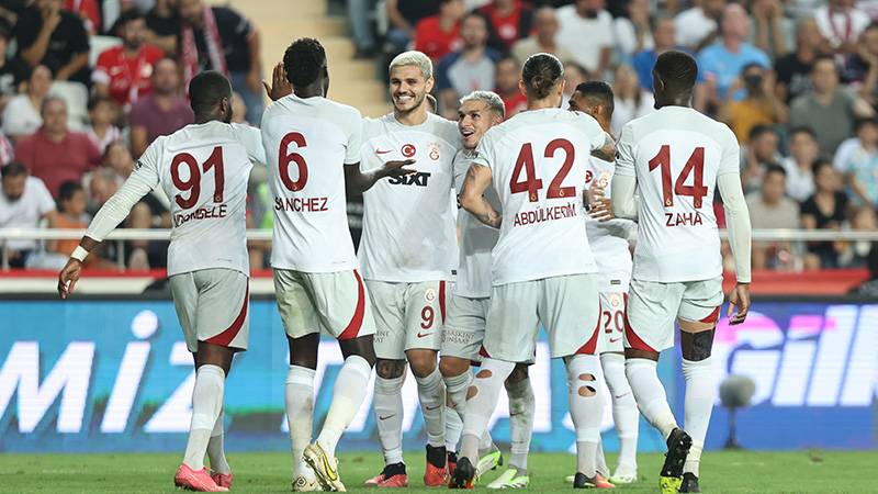 Cim Bom un ilk 11 i