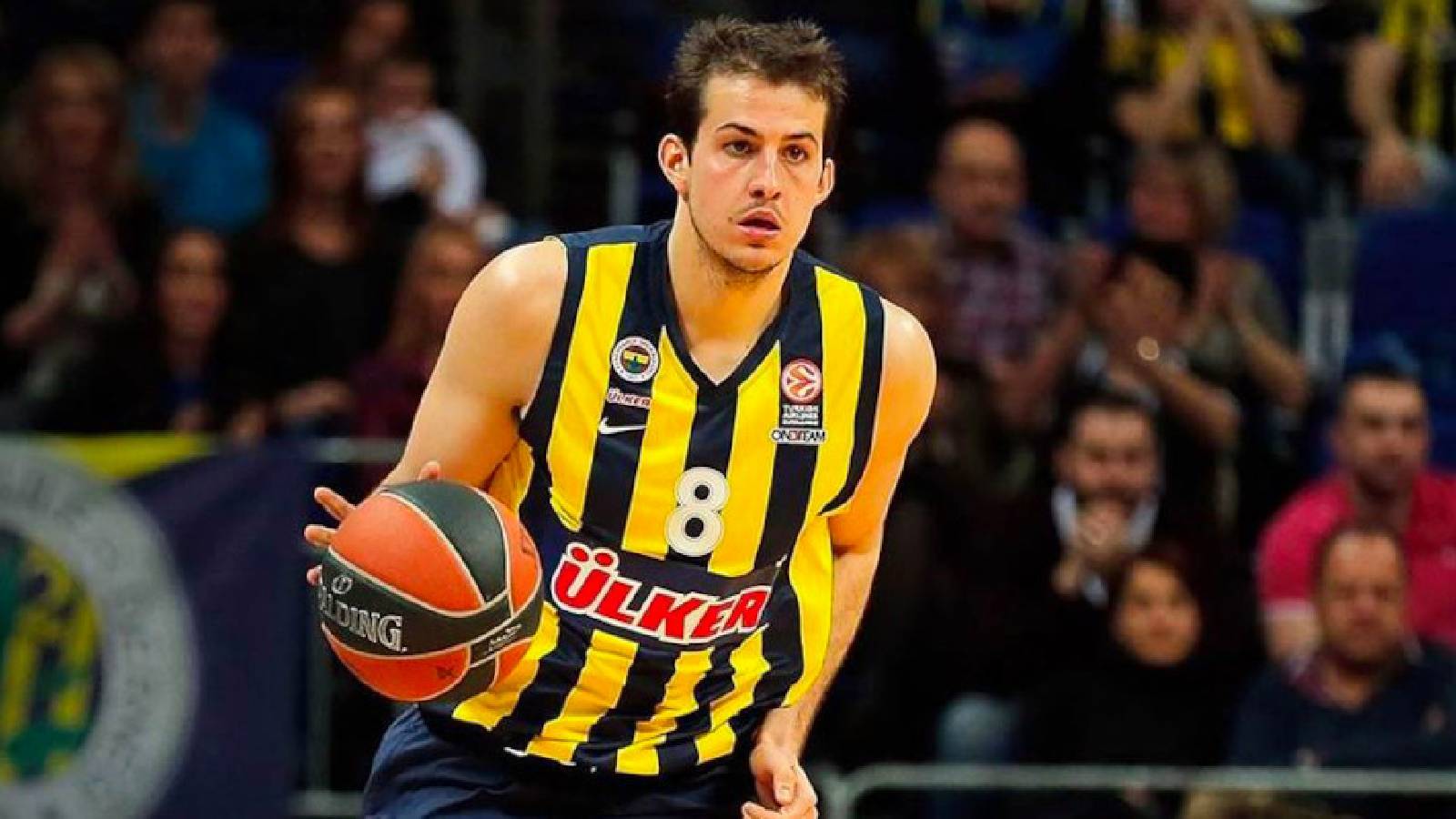 Yıldız sporcuya bıçaklı saldırı