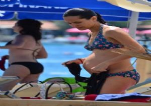 Hamile Sedef Avcı Bikinili Görüntülendi