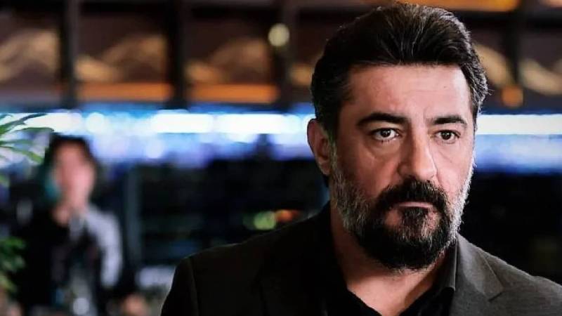 Oyuncu Celil Nalçakan trafik kazası geçirdi