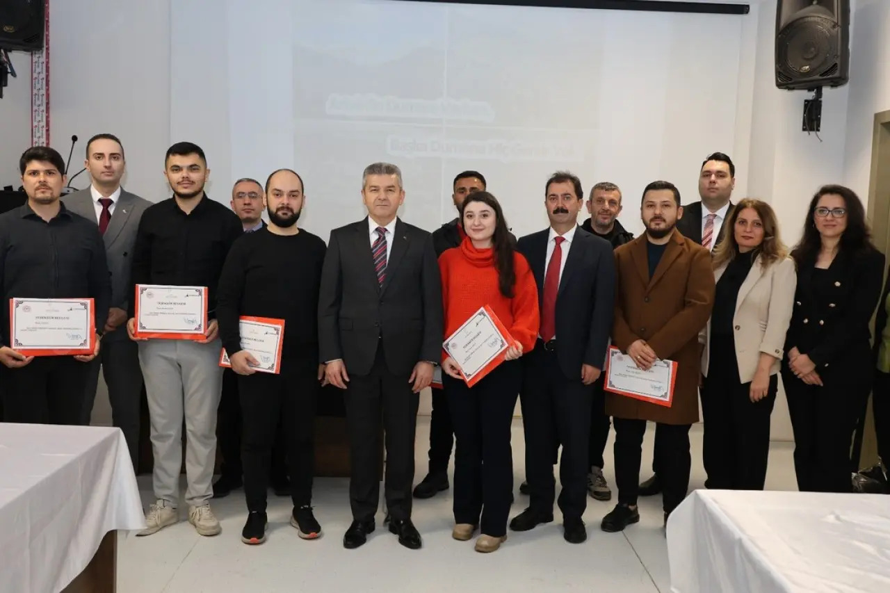 Artvin’de 15 kişiye sigarayı bıraktıkları için teşekkür belgesi verildi