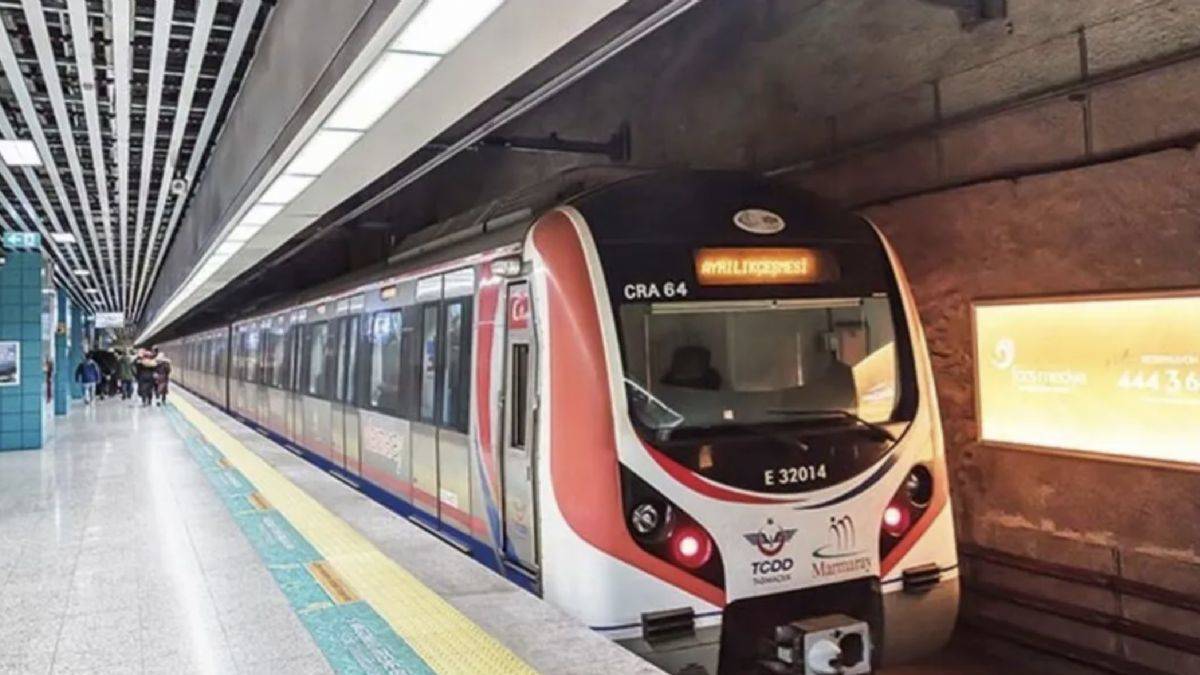 İstanbul metrosunda intihar girişimi