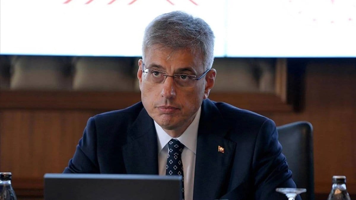 Bakan Memişoğlu ndan Böcek ailesi açıklaması: Hukuki incelemelerin neticesinde ortaya çıkacaktır