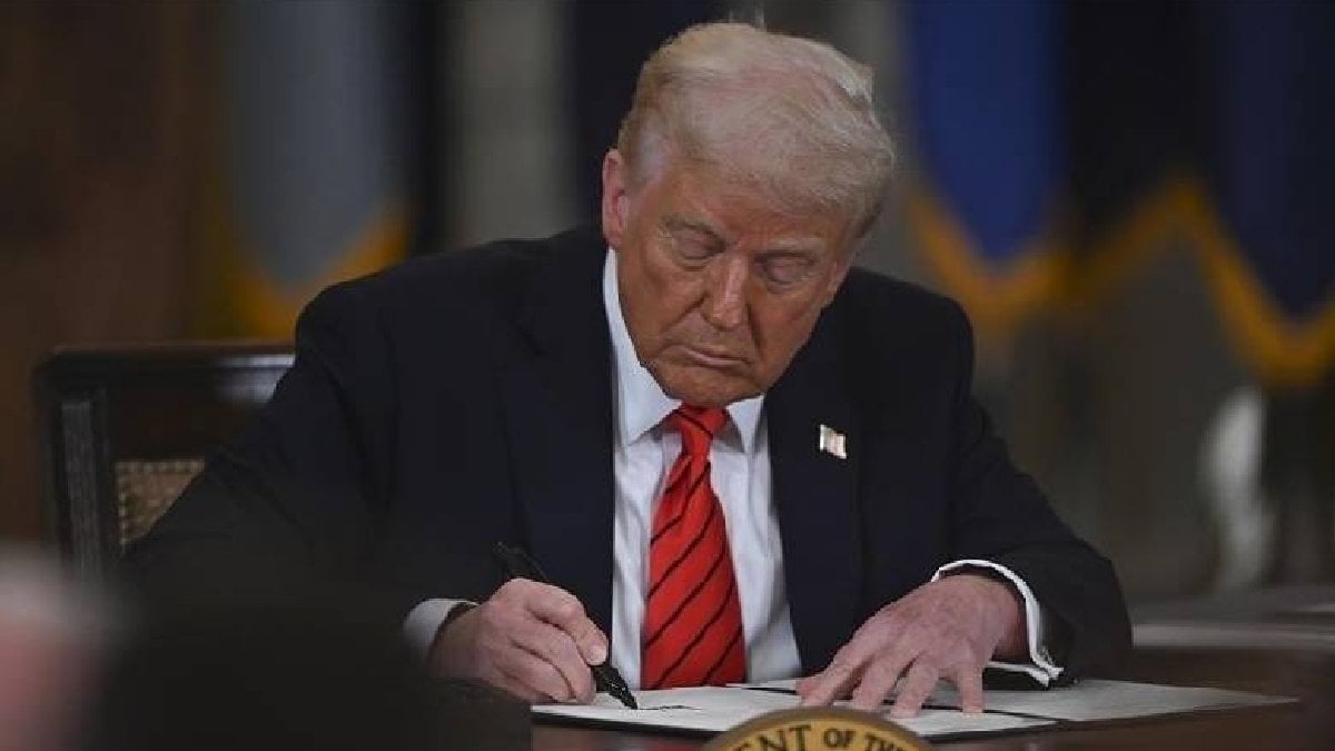 Trump,  vergi indirimi  tasarısını imzaladı