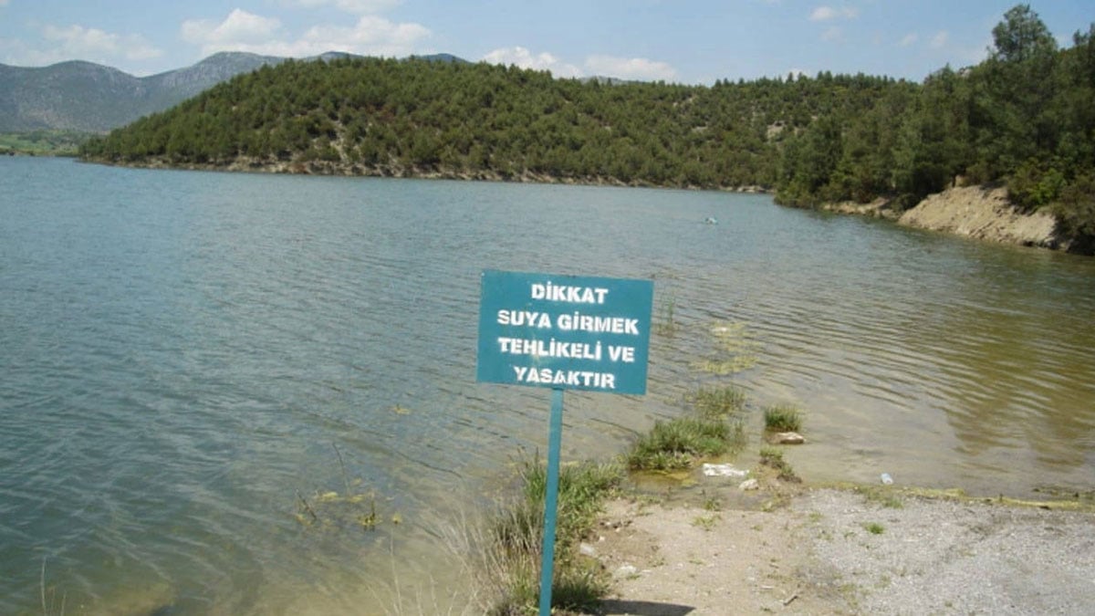 Tunceli de birçok noktada suya girmek yasaklandı