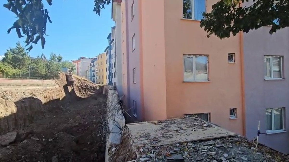 70 ev boşaltıldı! Erzurum da heyelan
