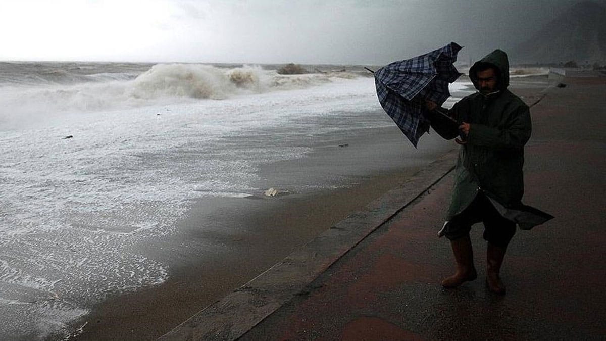 Meteoroloji den Batı Karadeniz e  fırtına  uyarısı