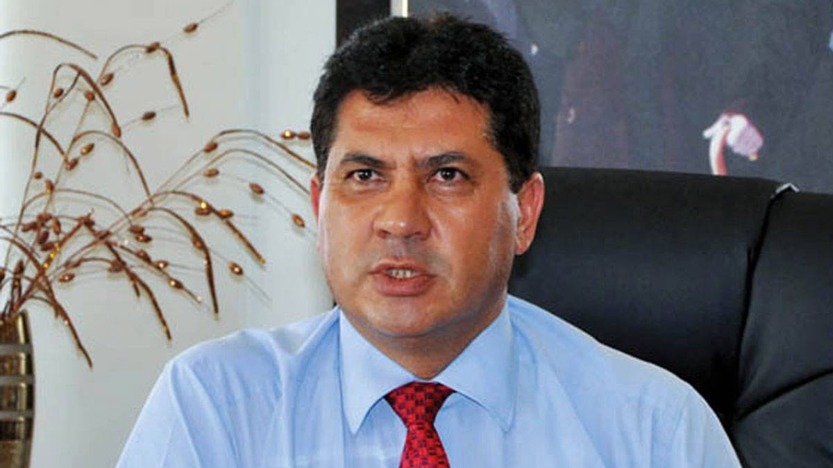 Eski Kemer Belediye Başkanı na dolandırıcılıktan gözaltı