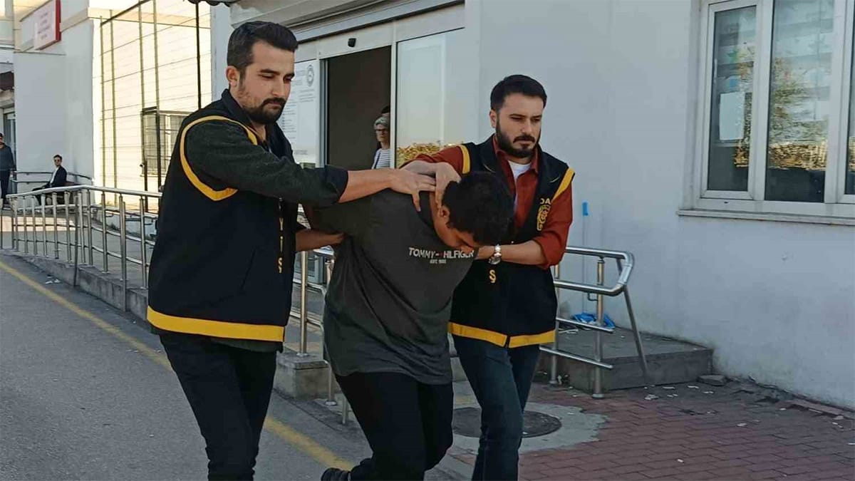 Adana’da  Ne bakıyorsun  tartışması kanlı bitti!