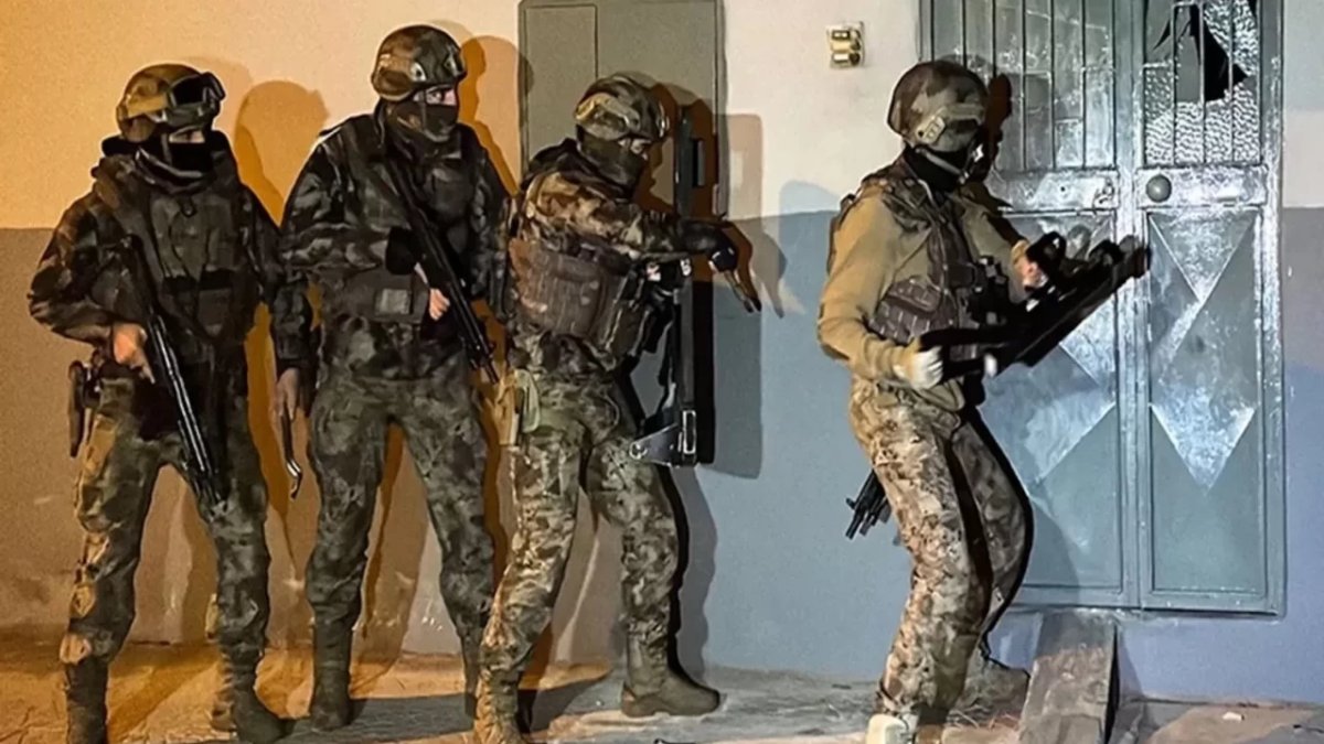 17 ilde IŞİD operasyonu: 26 gözaltı