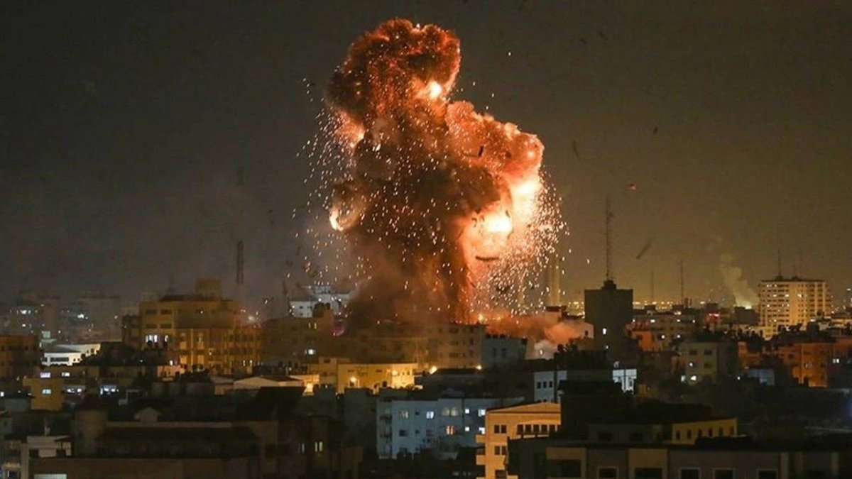 İsrail, Suriye yi vurdu: 9 ölü