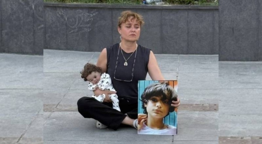 Ahmet Minguzzi nin annesinden Bakırköy Meydanı nda oturma eylemi