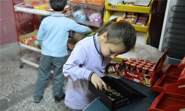 Dürüstlük Kantini Öğrencilere güvenen anlamlı proje