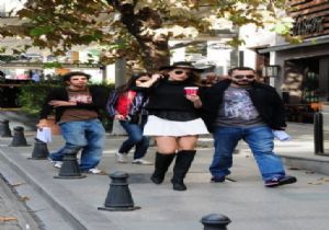 Serenay dan Mini Şov!